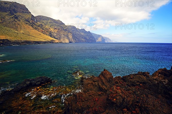 Los Gigantes cliffs