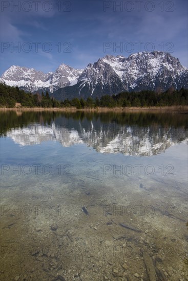 Luttensee lake and Western Karwendelspitze