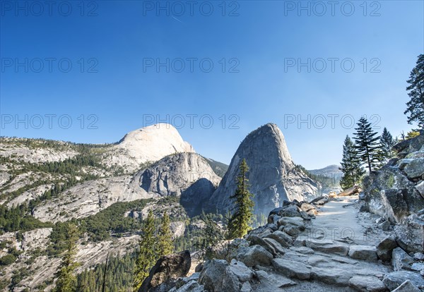 Trail to Glacier Point