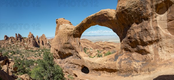 Arch Double O Arch