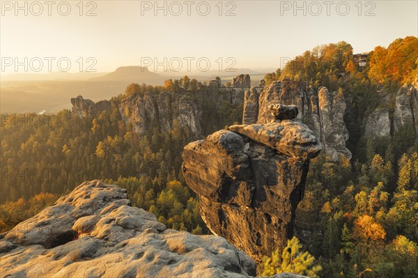 View over the Wehlnadel to the Bastei bridge