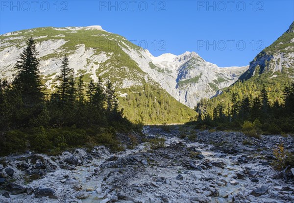 Unterer Spitzhuttenkopf and Grosse Seekarspitze