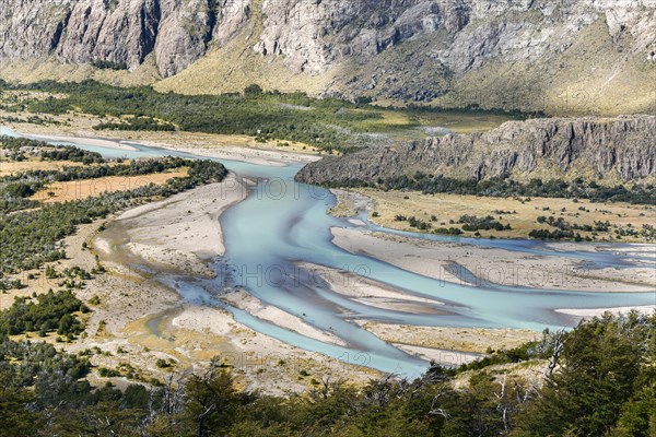 Wide river valley of the meandering Rio De Las Vueltas