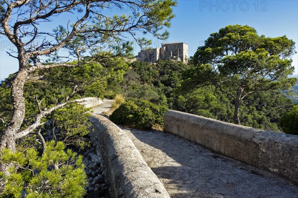 Hiking trail to the monastery Santuari de Sant Salvador
