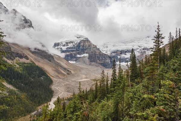 Glacier of Mount Victoria