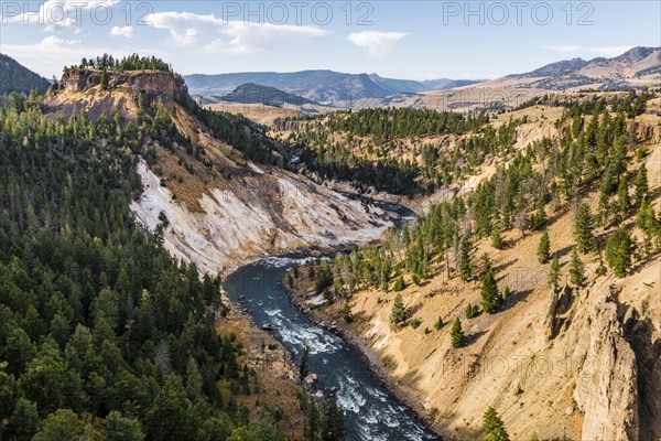 View from Calcite Springs Overlook to Yellowstone River