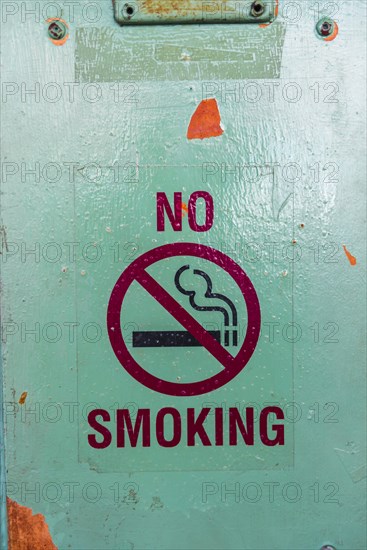 Sign No Smoking