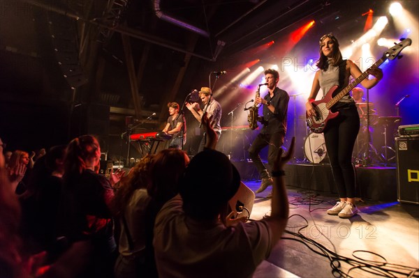 The Swiss dialect band Les Touristes live in the Schuur Luzern