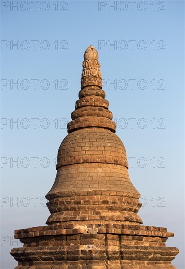 Small stupa atop the terrace of Pyathada Paya in Bagan