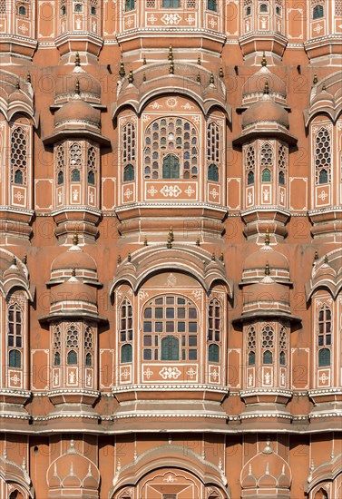 Close-up of facade of Hawa Mahal