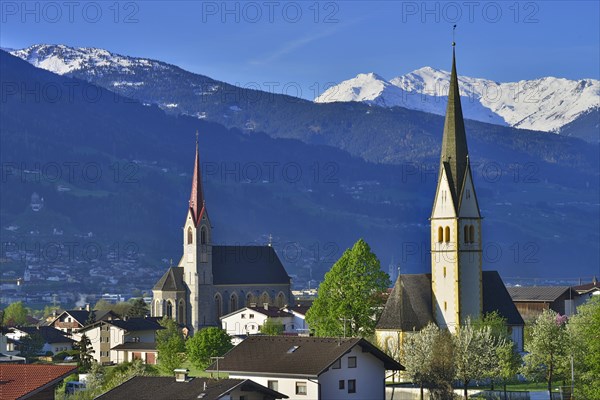 Herz-Jesu-Pfarrkirche Church and Laurentiuskirche Church