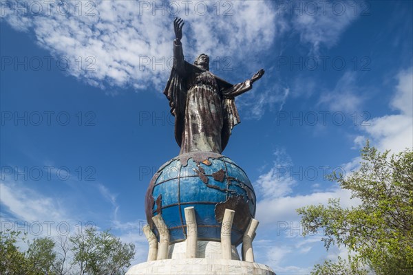 Monumental statue Cristo Rei