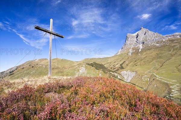 World Peace Cross on the Simmel in autumn