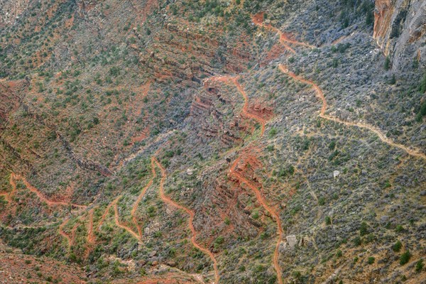 Hiking trail Bright Angel Trail