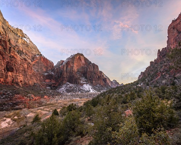 View from West Rim Trail to the mountain Deer Trap