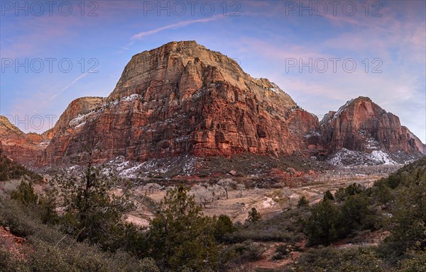 View from West Rim Trail to The Great White Throne and Deer Trap