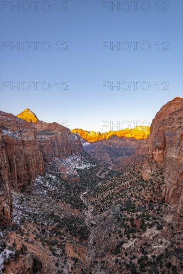 View from Canyon Overlook into Zion Canyon with snow