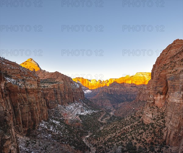 View from Canyon Overlook into Zion Canyon with snow