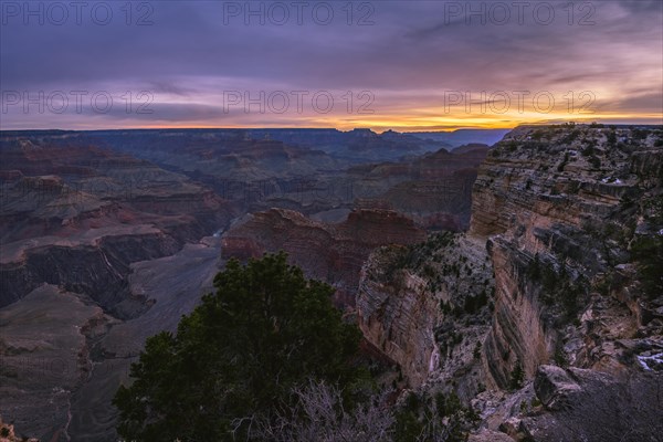 Gorge of the Grand Canyon at sunrise