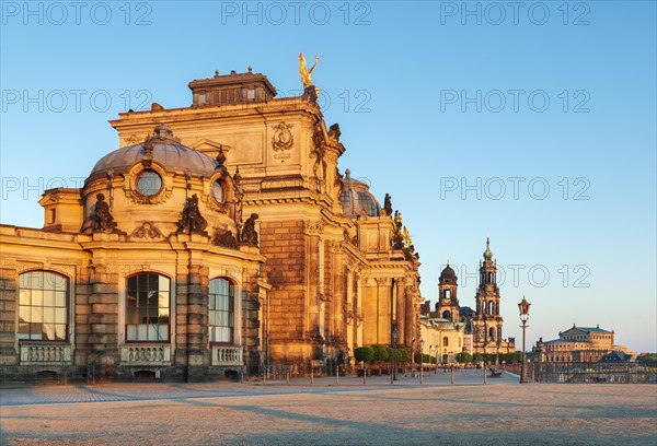 The Bruhlsche Terrasse in the first morning light