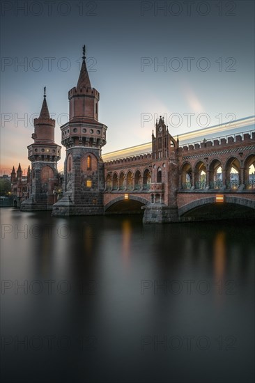 Oberbaum bridge across the Spree