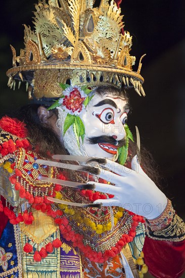 Legong dance performed by Bina Remaja troupe