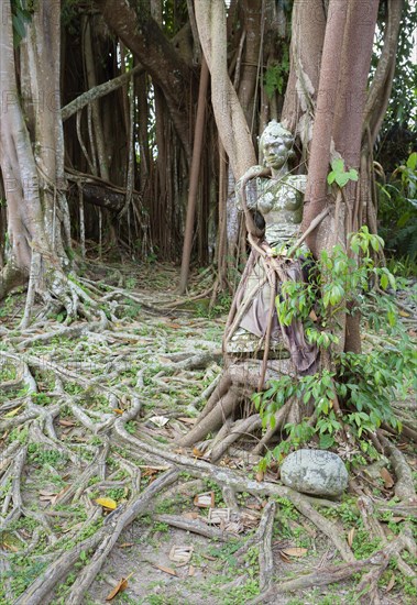 Statue of a Balinese woman