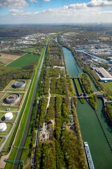 Emscher and lock Rhine-Herne Canal