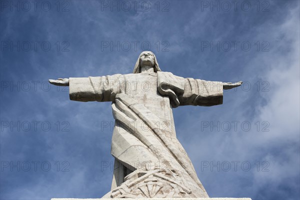 Cristo Rei statue