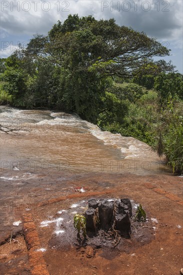 Metche waterfall