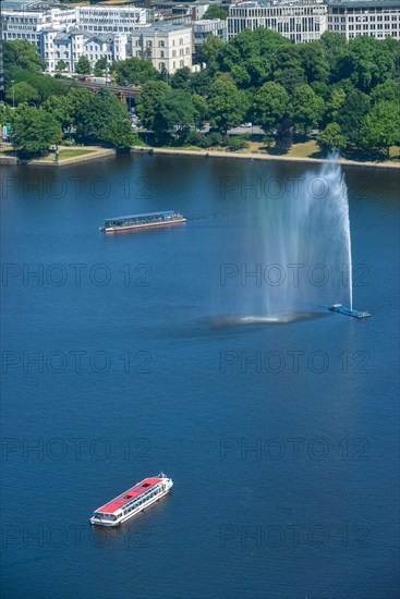 Alster fountain at the Inner Alster Lake