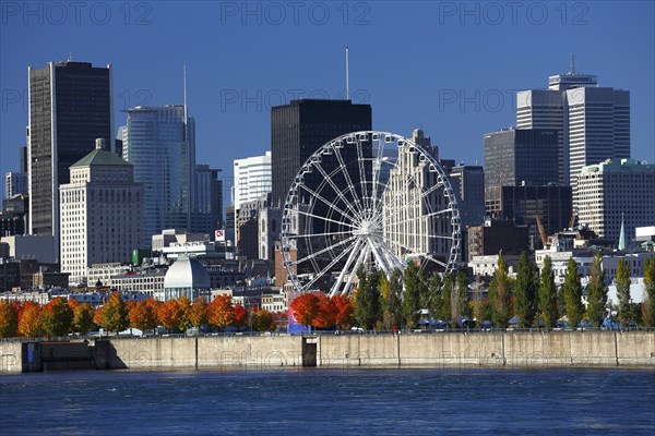 The Big Wheel in the Old Port