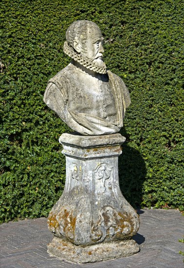 Bust of Carolus Clusius