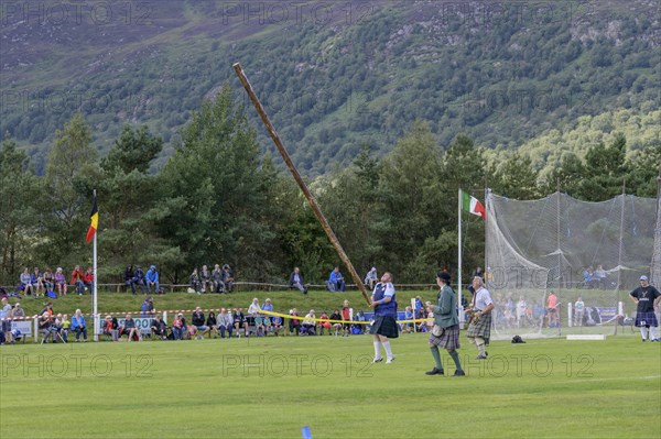 Tossing the caber