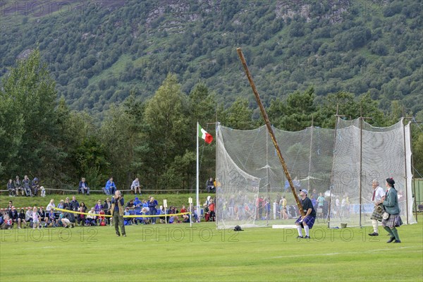 Tossing the caber