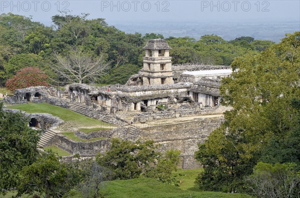 Palace El Palacio