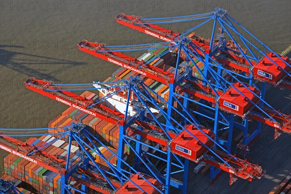 Container ship at container port Burchardkai