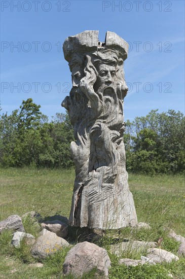 Cult place with a replica of a Svantevit statue