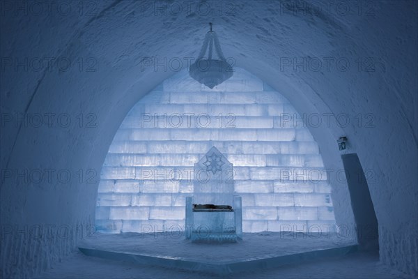 Throne of ice