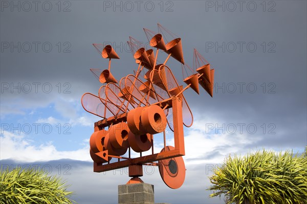 Wind chime or weather vane