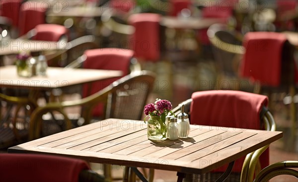 Table with flowers