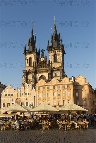 Restaurant in front of Tyn Church