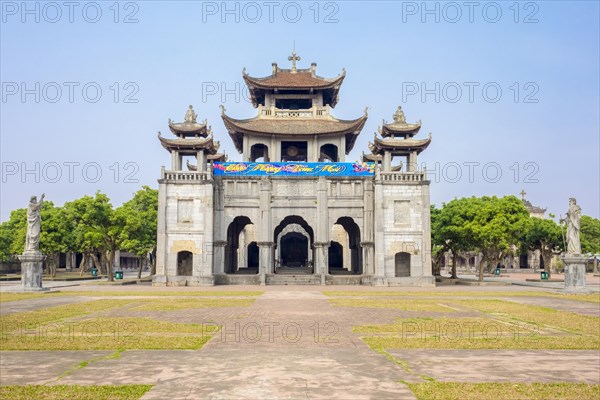 Bell tower of Phat Diá»‡m Cathedral