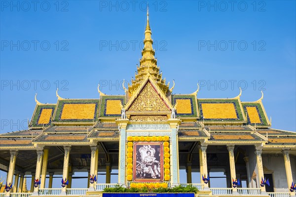 Moonlight Pavilion of the Royal Palace