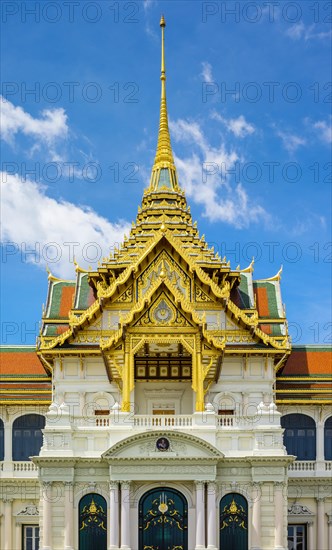 Phra Thinang Chakri Maha Prasat throne hall