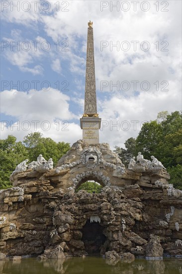 Obelisk Fountain