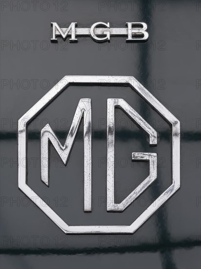 MG emblem on a MGB Roadster 1968