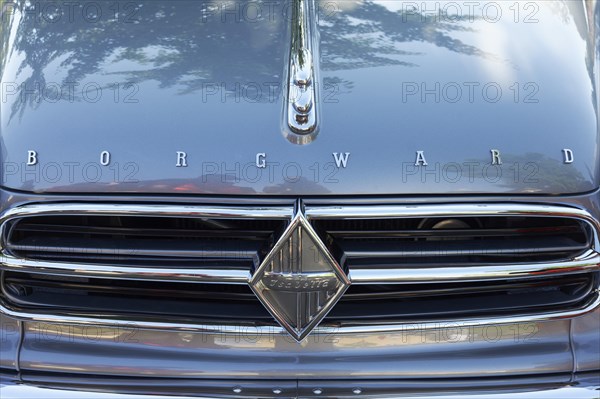 Front of Borgward Isabella cabriolet