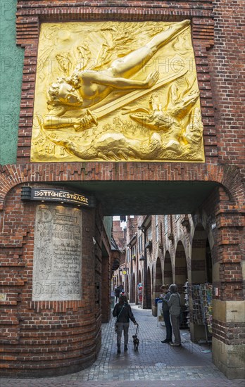 Entrance to Bottcherstrasse