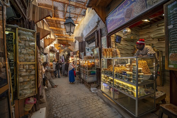 Confectionery stand